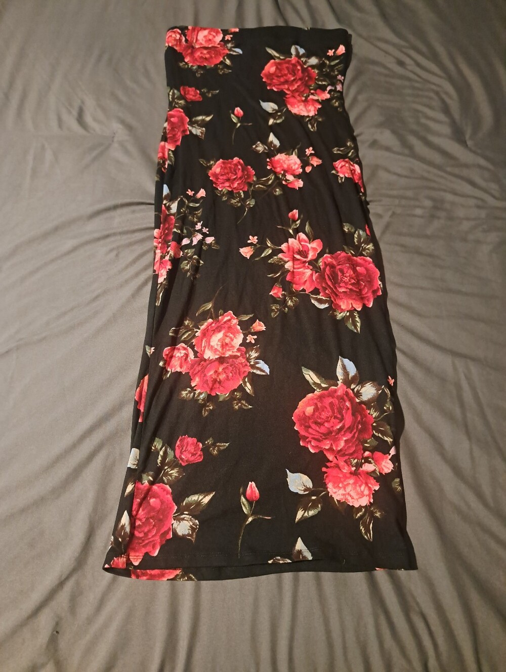 STRAPLESS MIDI DRESS